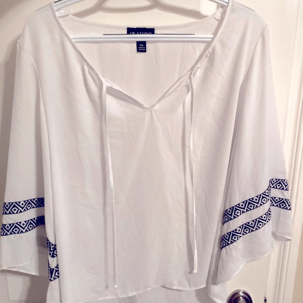 IM Studio Women’s Blouse